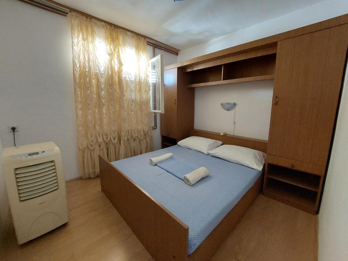 Apartments Drazica Krk Town Exterior photo